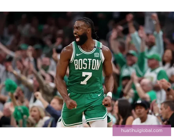 塔图姆用伤后恢复表现回应质疑 布朗透露队内会议达成一致决定以他为进攻核心