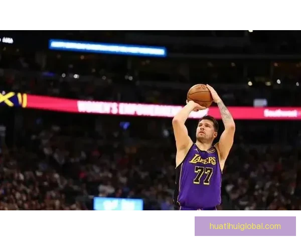 东契奇盼联盟撤销第16次技术犯规湖人拟上诉比塔泽回应骂人风波